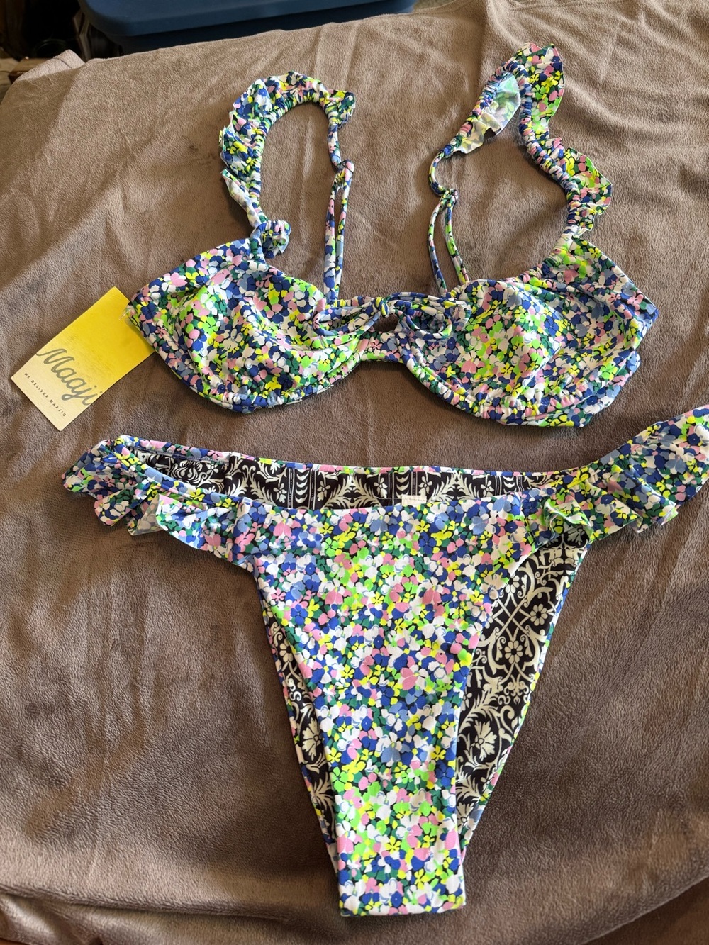 Maaji Multicolor Floral Fabric Accent with reversible navy and white print NWT